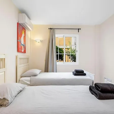 Διαμέρισμα Hoekappartement Mar, 400m Palm-mar