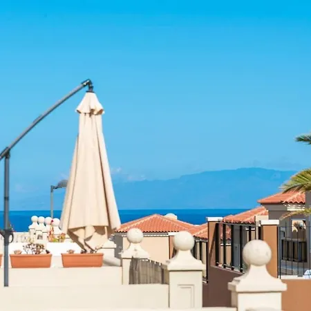 Hoekappartement Mar, 400m Apartment *