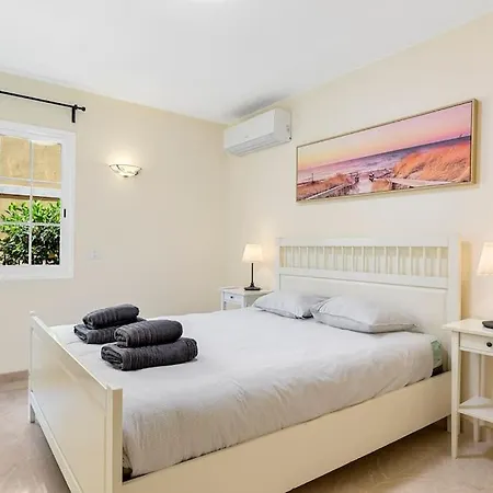 Hoekappartement Mar, 400m Apartment