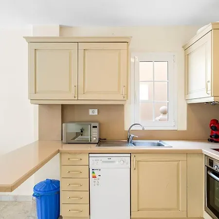 Hoekappartement Mar, 400m Apartment